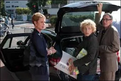 Qu'offrent les Brimont à Valentin et à Clem ?