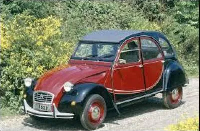 Combien la Citroën 2 CV a-t-elle de chevaux-vapeur à la première édition ?