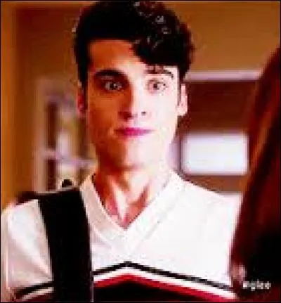 Comme s'appelle sa petite amie ?