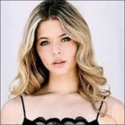 Quelle est la couleur de ses cheveux ?