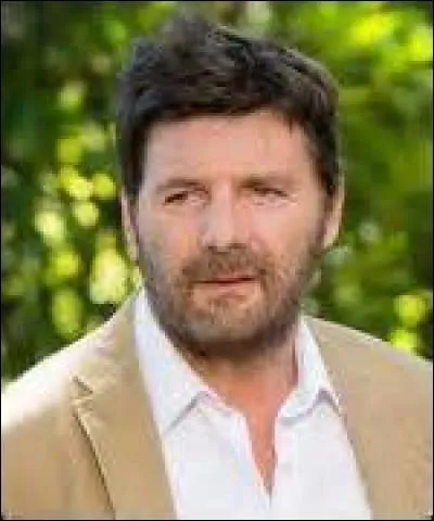 Comment s'appelle le nouveau mari de Caro ?