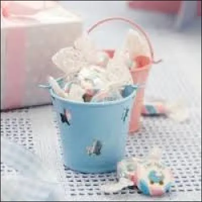 Jeune pousse issue de la racine d'une plante qui, détachée et replantée, sert à la reproduction :