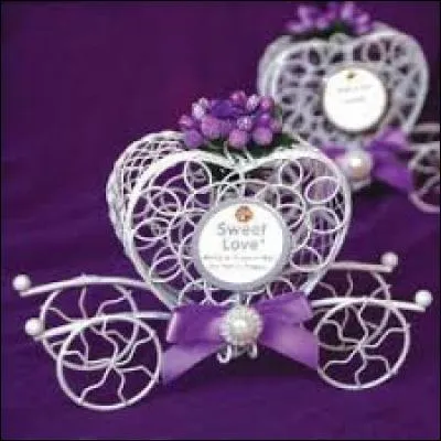 Femme cherchant à séduire :