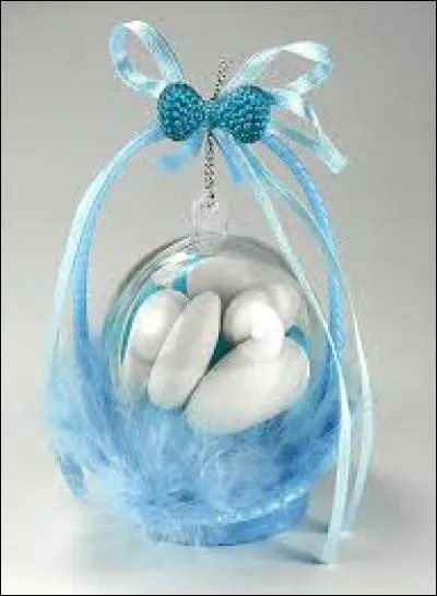 Pièce de théâtre, entre la tragédie et la comédie :