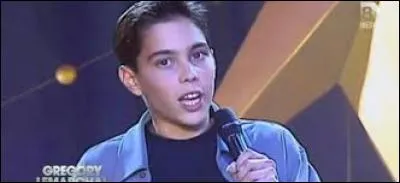 À quel télé-crochet musical a-t-il participé lorsqu'il était adolescent à la fin des années 90 ?