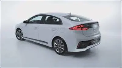 Cette voiture est une ?