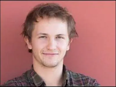 Qui est le père du bébé de Clem ?