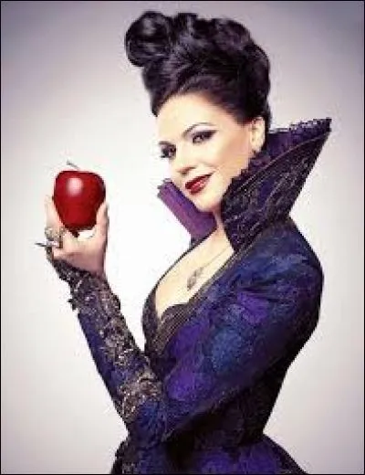 Qui est la personne que Regina est partie voir la tombe dans l'Underworld (Elle l'a aidée à retrouver ses pouvoirs) ?