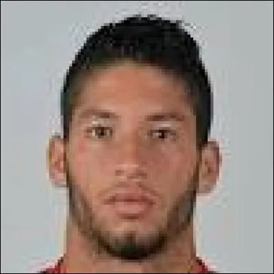 Pour quelle &eacute;quipe joue-t-il ?