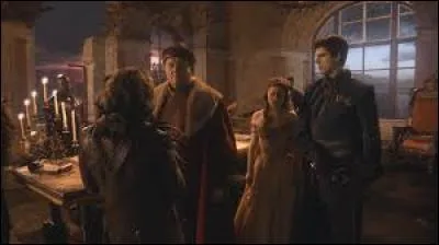 Comment s'appelle l'ex-fiancé de Belle que le Ténébreux a transformé en rose quand elle est devenue sa servante (qui essaye de prendre sa revanche sur le Ténébreux une fois dans l'Underworld) ?