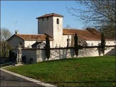 Nous terminons notre balade à Souffrignac. Village picto-charentais, dans l'arrondissement d'Angoulême, il se trouve dans le département ...