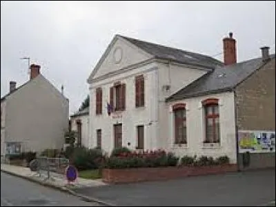 Commune du Centre-Val-de-Loire, dans la région agricole de la Beauce riche, Escrennes se situe dans le département ...