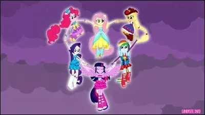 Dans le film "My Little Pony Equestria Girls Rainbow Rocks", comment Twilight fait-elle pour retourner dans le monde parallèle ?