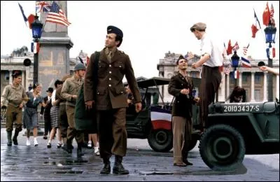 Dans le film "La Neige et le Feu", de quel régiment de l'armée française voit-on la création ?