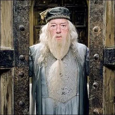 Quel est le nom complet d'Albus Dumbledore ?