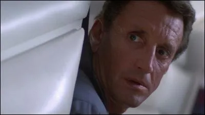 Adaptation de "2010 : Odyssée deux" livre d'Arthur C. Clarke - le vaisseau spatial soviétique Leonov - HAL 9000 - guerre imminente entre USA et URSS