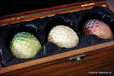 Quels sont les premiers à avoir découvert des ufs de dragons ?