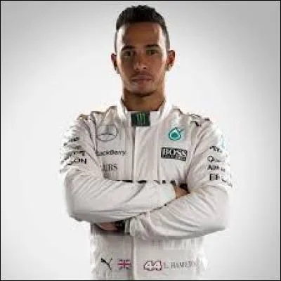 Quel sport pratique le champion Lewis Hamilton ?