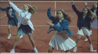 Quel est le titre d'une chanson de Yall ?