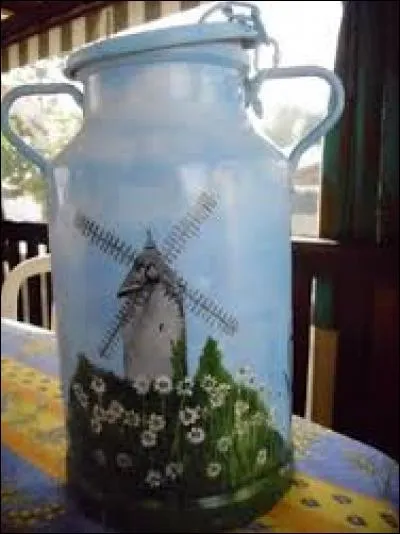 Tournèrent quelqu'un en ridicule :