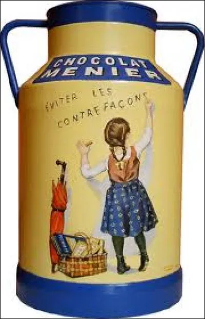 Voiture à deux portes, voisine du coupé :