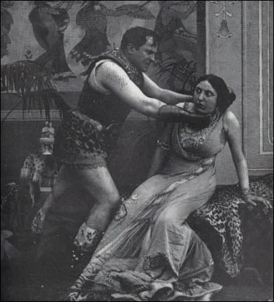 Ses vices favoris étaient la cruauté, la gloutonnerie et les orgies. Au bout de huit mois de règne, il sera lynché par la plèbe. Qui est-il ?