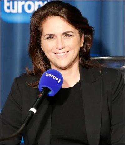 Valérie Benaim a également fais partie d'une émission radio présenté par Cyril Hanouna laquelle ?