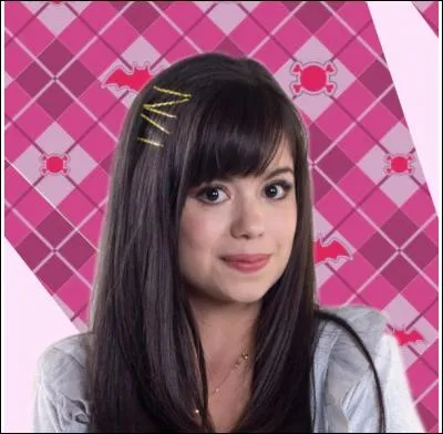 Comment s'appelle la petite sur de Max ?