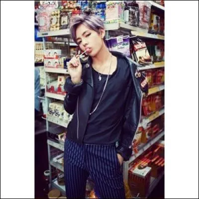 Il est ami avec les membres des :