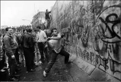 Quelles sont les dates de la guerre froide ?