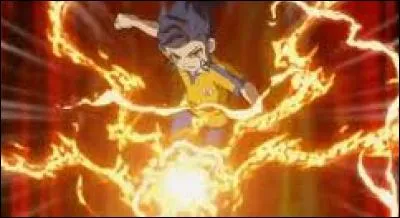 Dans quel animé, mettant en scène le foot, peut-on voir une attaque offensive qu'on appelle "Tonnerre Ultime" ?