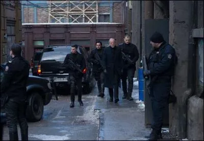 Quelle est cette série avec Ola Rapace ?