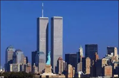 Dans quel pays pouvait-on admirer les Twin Towers avant qu'elles ne soient détruites par des attaques terroristes le 11 septembre 2001 ?