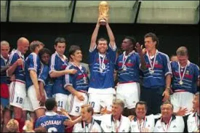 Dans quel pays s'est déroulé la Coupe du monde de football en 1998 ?