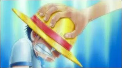 Qui a confié son chapeau de paille à Monkey.D.Luffy ?