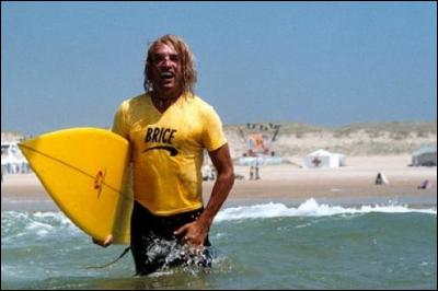 Dans le film "Brice de Nice", de quelle plage Jean Dujardin est-il l'unique surfeur ?