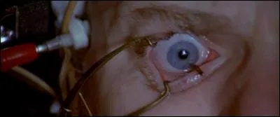 Quand le méchant se fait torturer pour son bien...
Quel est ce film de Stanley Kubrick ?