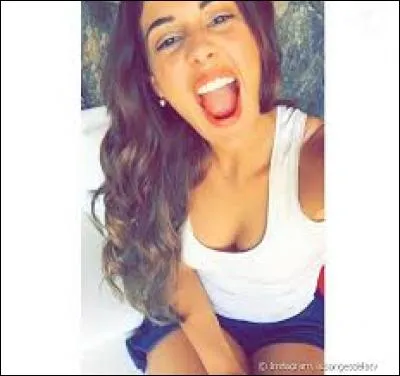 Quel est son objectif professionnel dans "Les Anges 8" ?