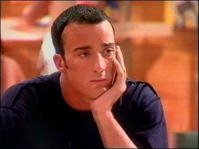 Clique sur le nom du personnage avec qui Pedro n'a jamais eu de relation amoureuse.