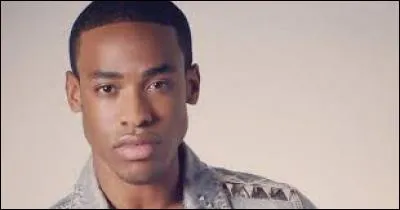 Qui est l'acteur qui interprète Clark Wilkins ?