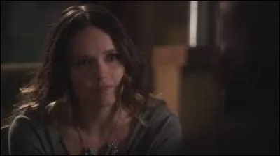 Quelle est la couleur des yeux de Nicole Gordon ?