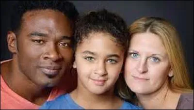 Qu'entraînent les colonisations des trois groupes ethniques ?