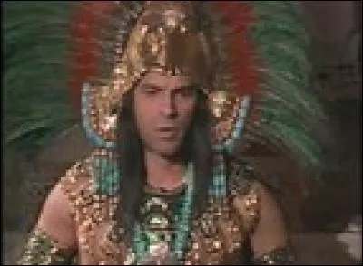 Quel empereur régnait sur Tenochtitlan ?