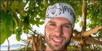 Il est très grand et se montre fort dans les épreuves :