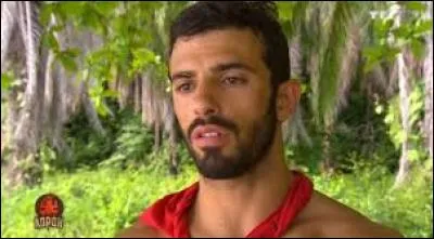 Il veut tout faire parfaitement et se montre directif, ce qui entraînera son élimination. Qui est-il ?