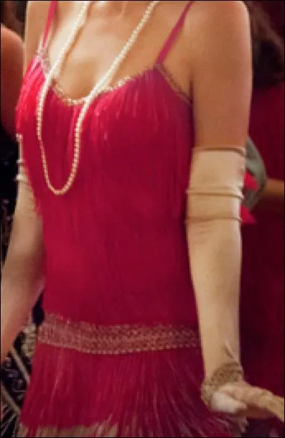 A qui est cette robe ?