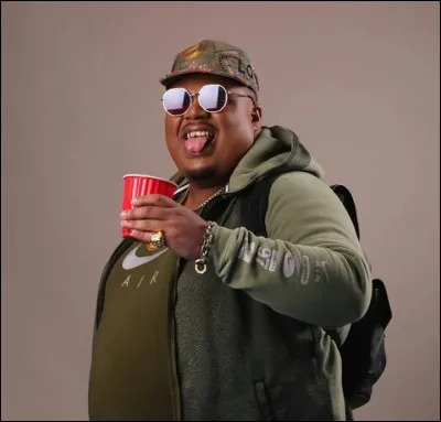 Qui est ce chanteur ?