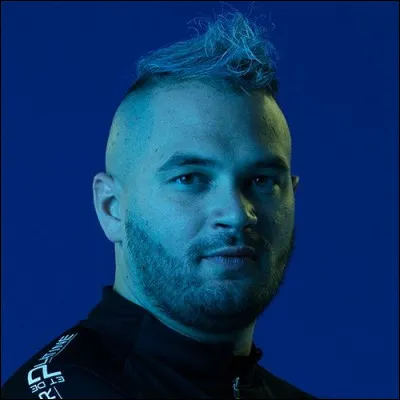 Qui est ce chanteur ?