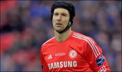 Dans quel club joue ce joueur ?