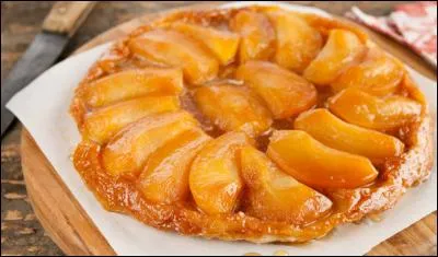 La tarte Tatin, tout comme la bêtise de Cambrai, fut un accident à la base, mais un si bon accident créé par les soeurs Tatin ! Quel genre d'accident, tiens ?